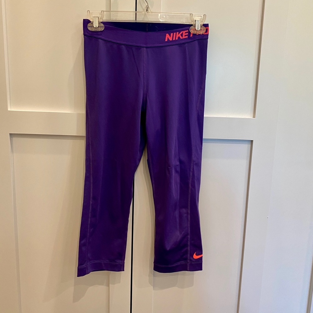 Womens Nike Pro Capri Leggings Size Medium